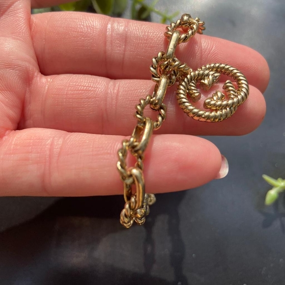 Antique Gold Tribute Luxury Bracelet - Picture 12 of 15